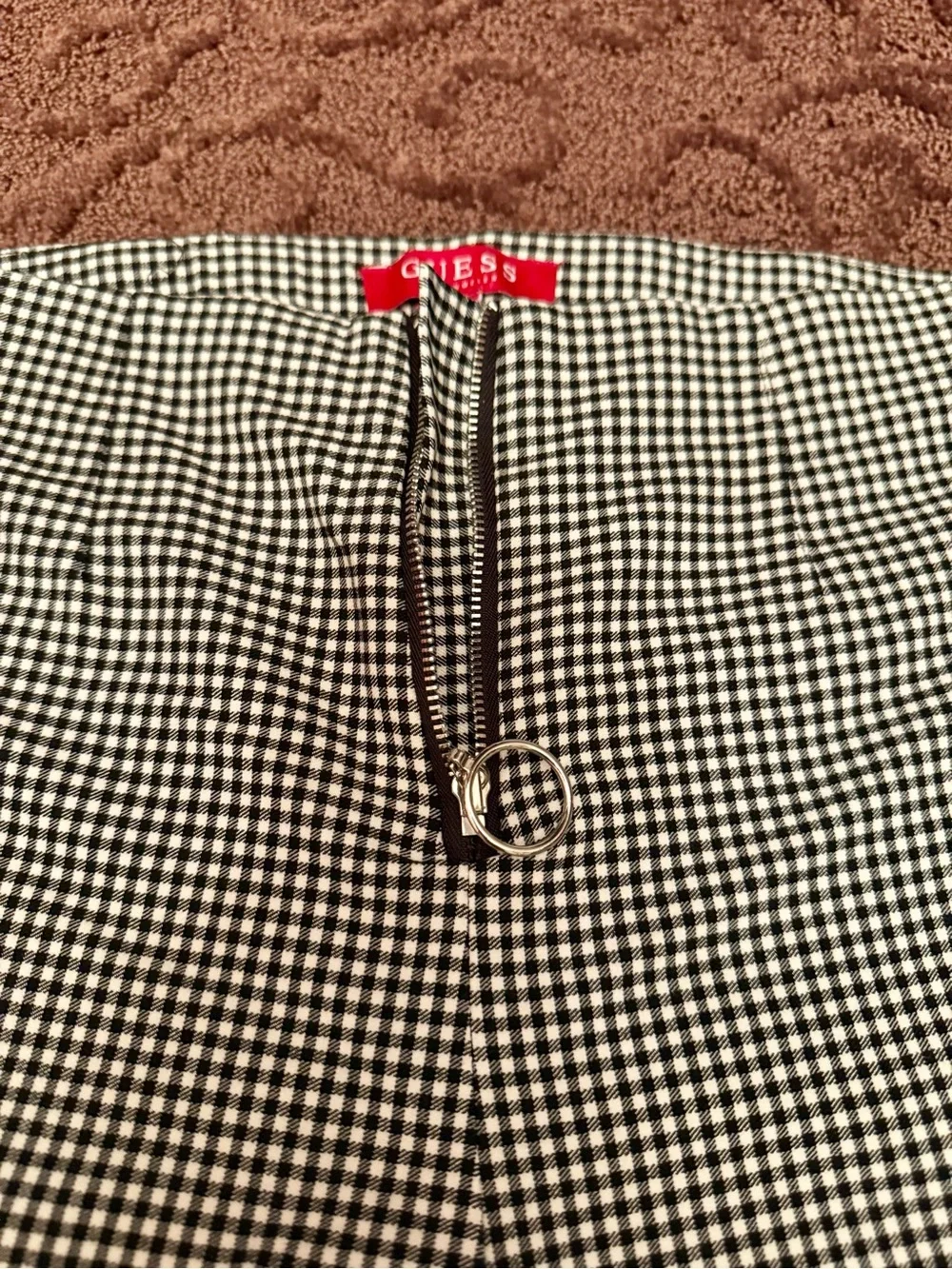 GUESS Black & White Gingham Stretch Pants - Size M